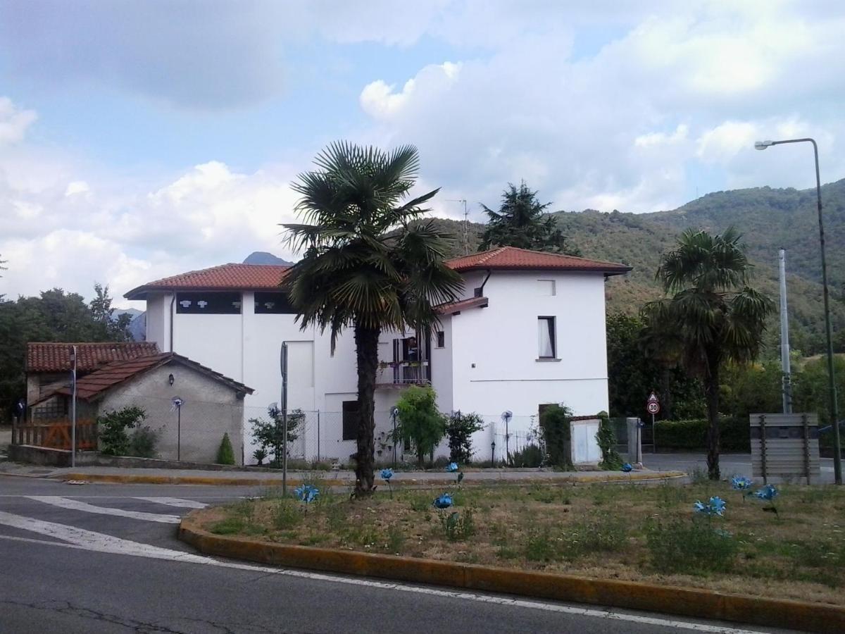 Апартаменты La Casa Bianca Роэ Экстерьер фото